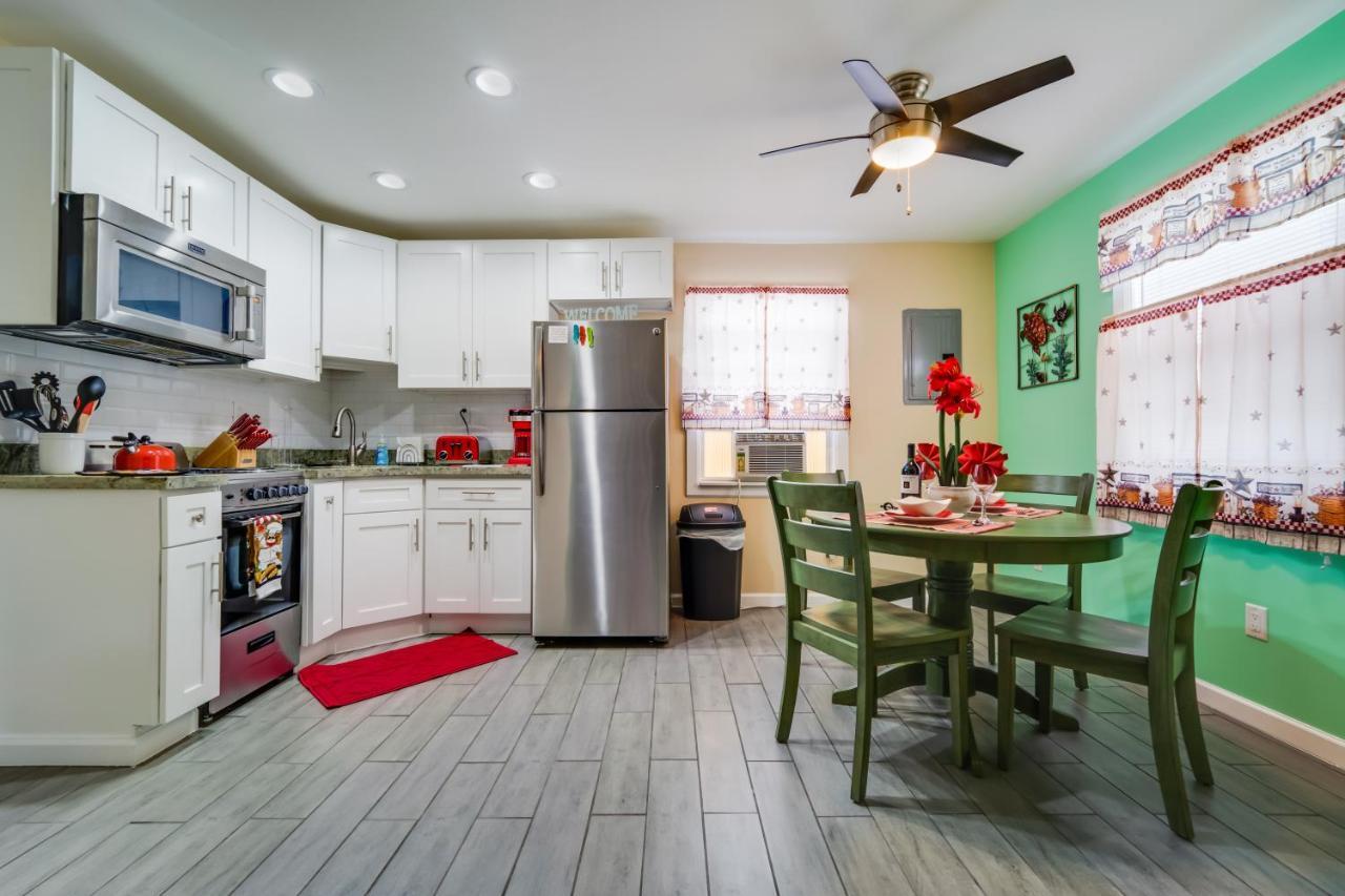 Beach Chairs, Good Kitchen, Strong Wifi On 14Th Ave 포트 로더데일 외부 사진